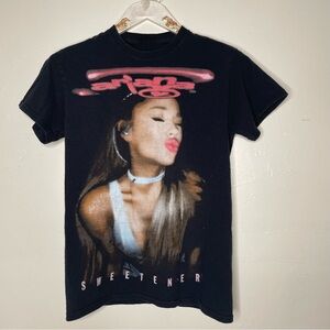 ARIANA GRANDE 2019 SWEETENER TOUR OFFICIAL CONCERT MERCH SZ S